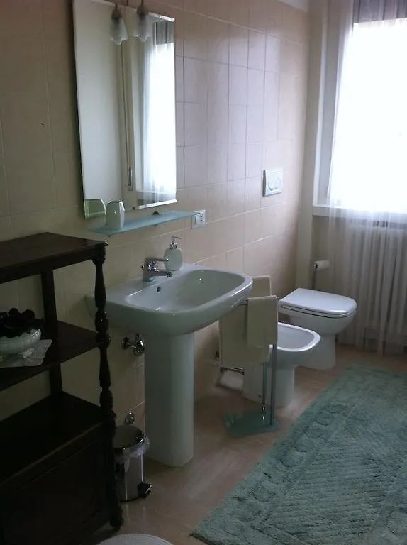 Ai Due Vecchi Ulivi Bed & Breakfast Garlate