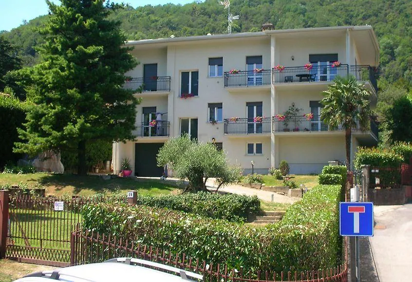 Ai Due Vecchi Ulivi Bed & Breakfast Garlate