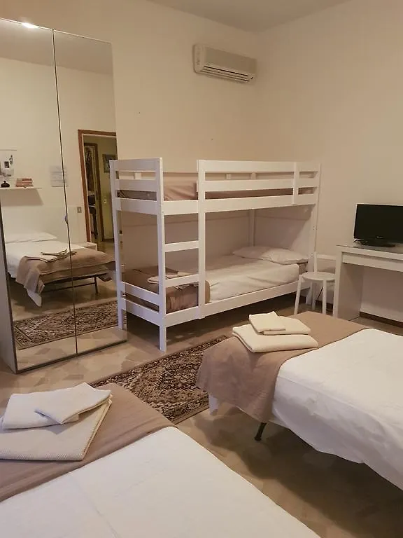 Ai Due Vecchi Ulivi Bed & Breakfast Garlate