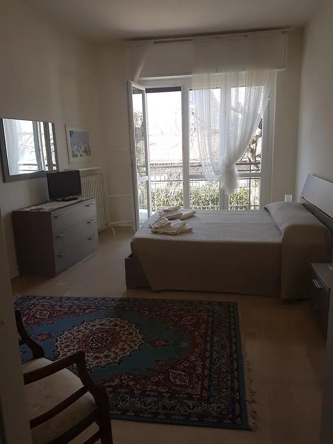 Ai Due Vecchi Ulivi Bed & Breakfast Garlate Italy