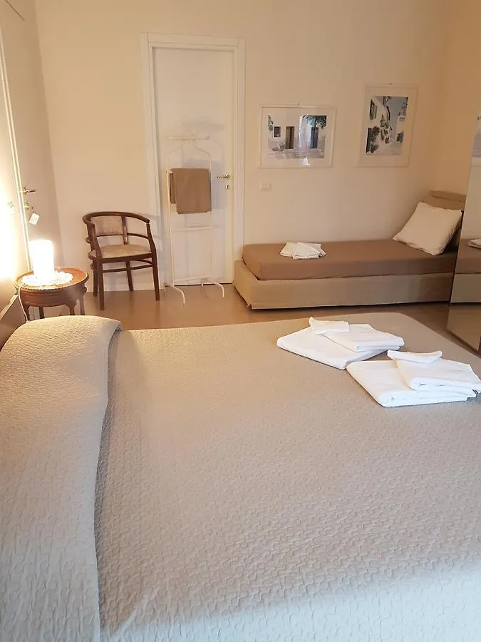 Ai Due Vecchi Ulivi Bed & Breakfast Garlate